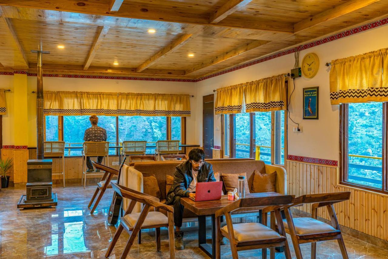 The Hosteller Tirthan Valley Gushaini Extérieur photo