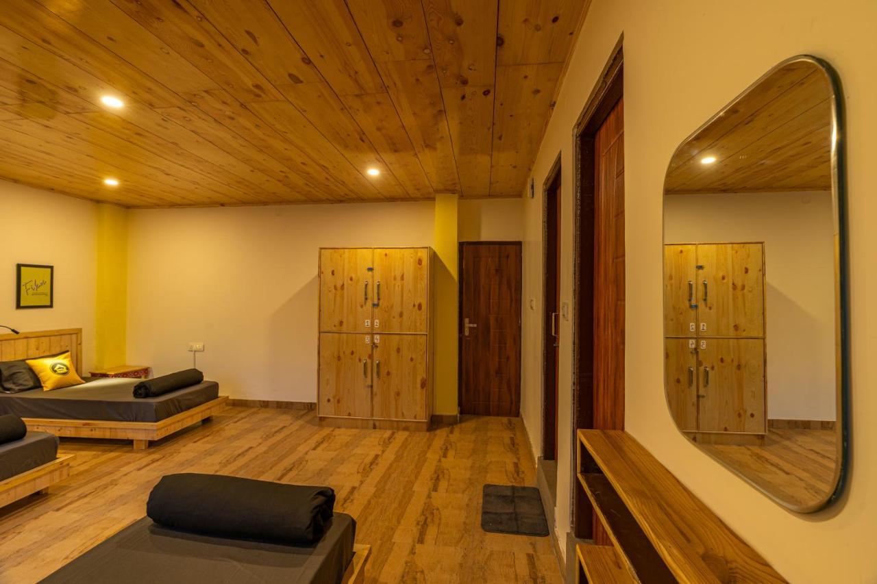 The Hosteller Tirthan Valley Gushaini Extérieur photo